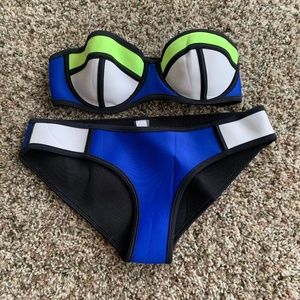 strapless triangl bikini